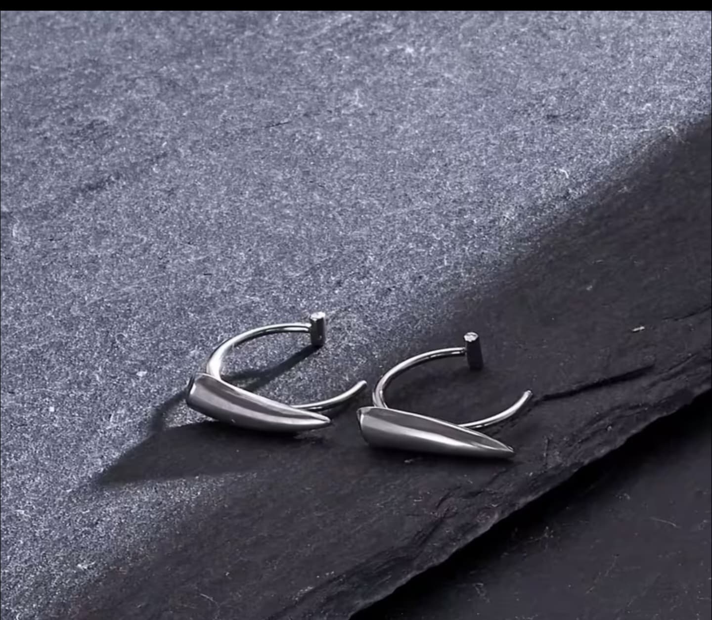2pcs Fake Fang Lip Ring