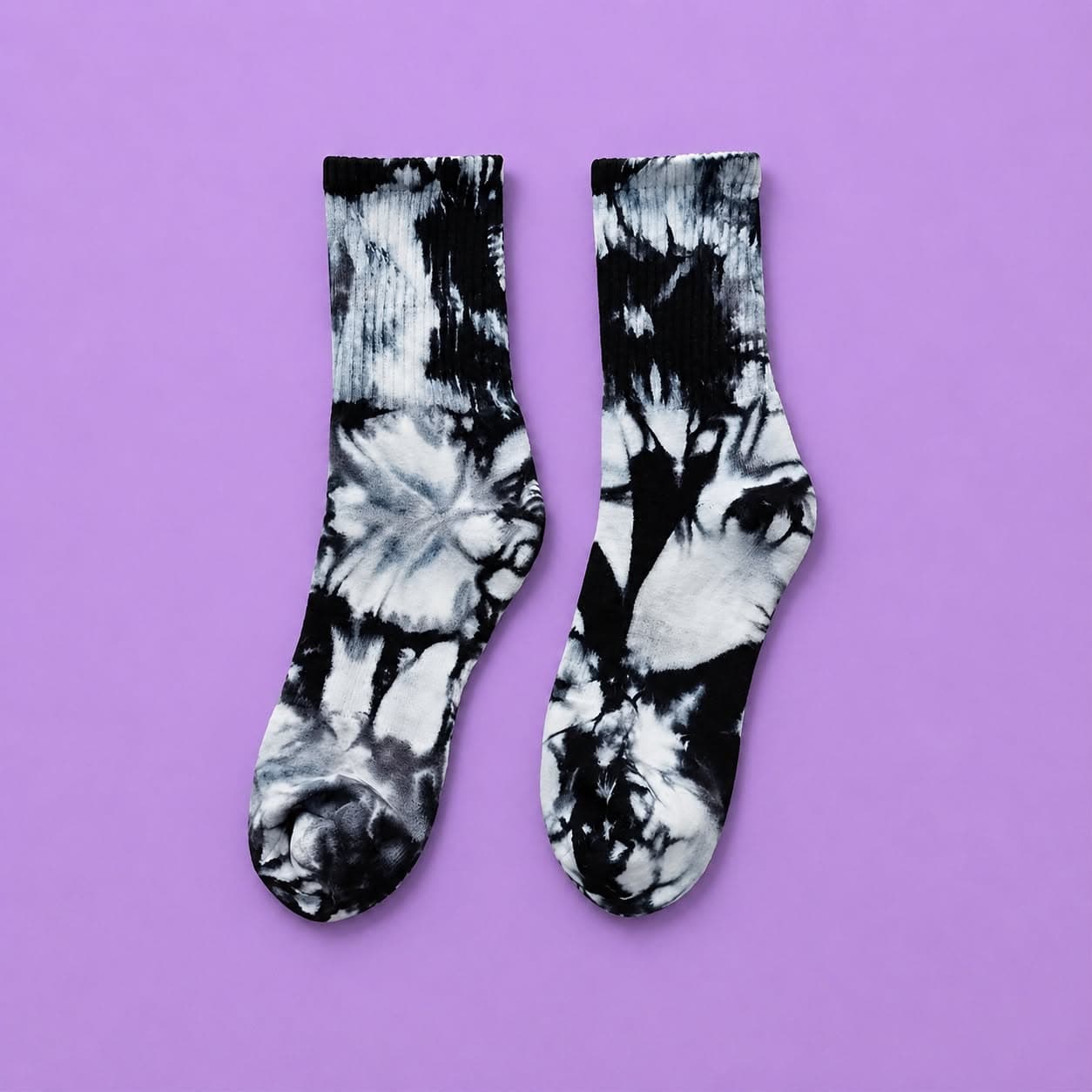 Black & White Tie-Dye Crew Socks